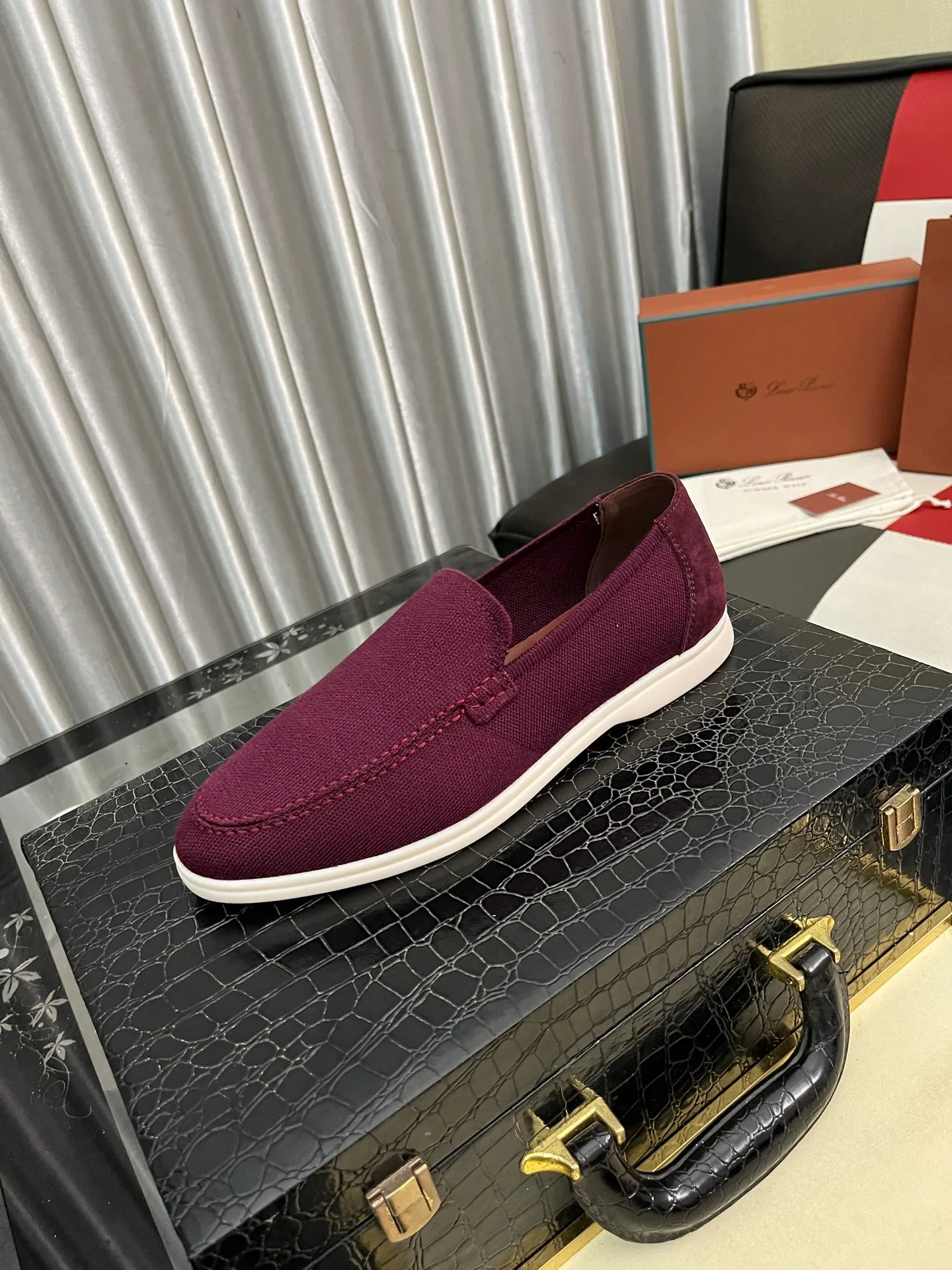 Men's men's shoes💰420⌚️⌚️Loro*Piana pure original 2025 soft and comfortable LP deerskin flat-soled casual star's same style slip-on Loaf men's shoes, size: 38-446️⃣colors available